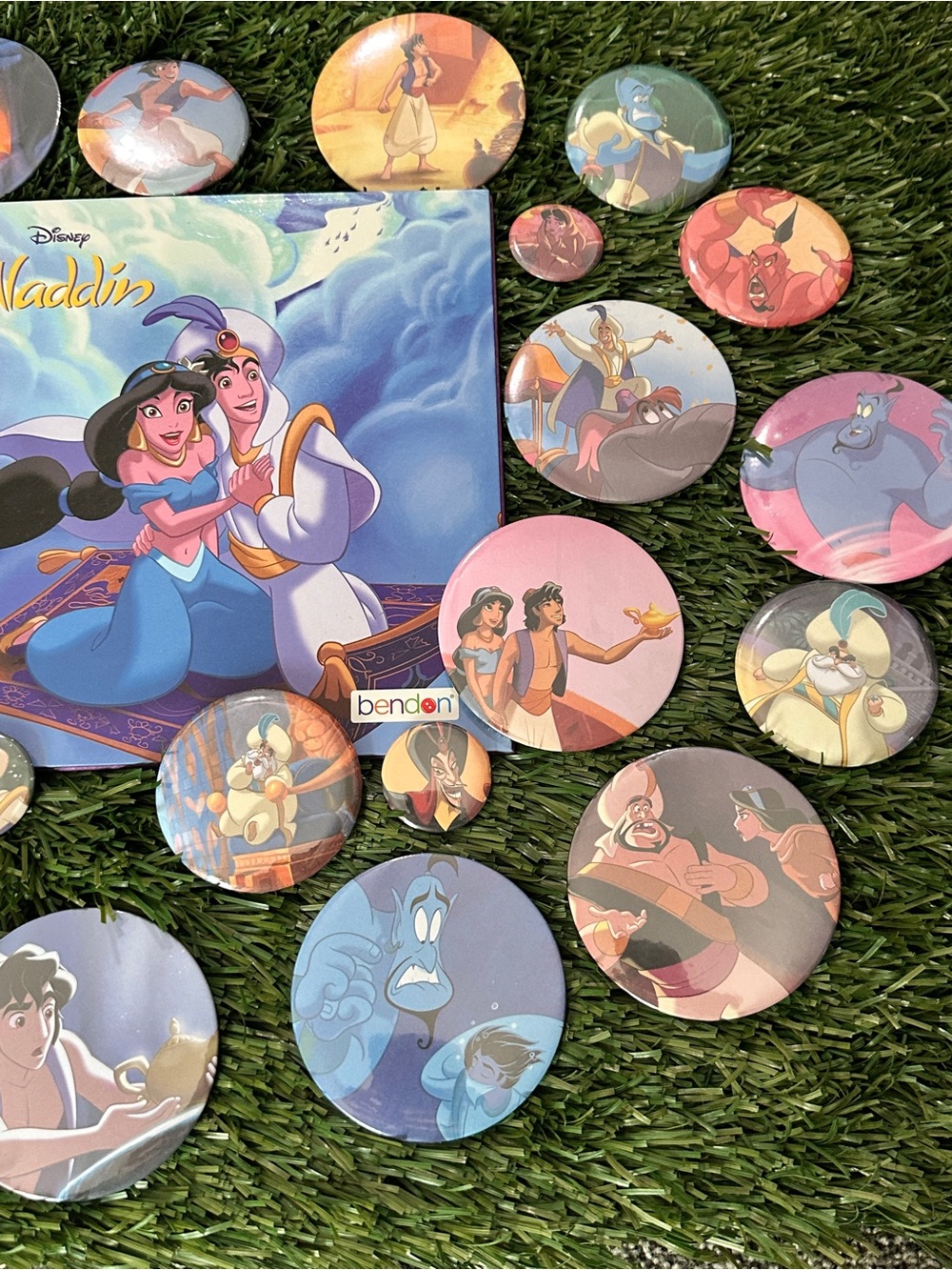 Aladdin pin back button bundle - Picture 4 of 6